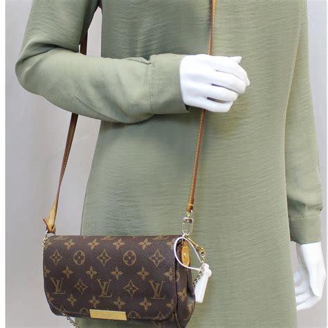 louis vuitton favorite pm ราคา|Louis Vuitton monogram purse.